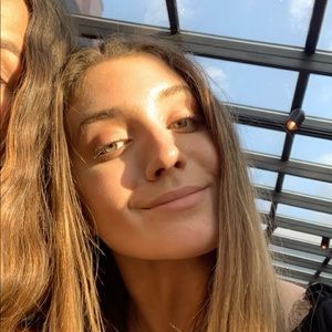 Meet your Posher, Bianca